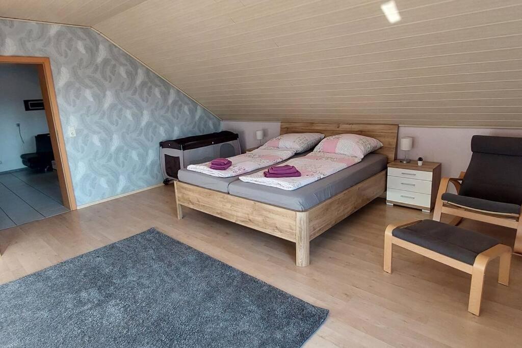 Grosse Tolle 4 Zimmer Ferienwohnung Im Herzen Des Odenwaldes Mörlenbach Dış mekan fotoğraf